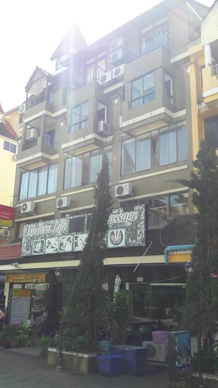 Happy Guest House Phuket Exteriör bild